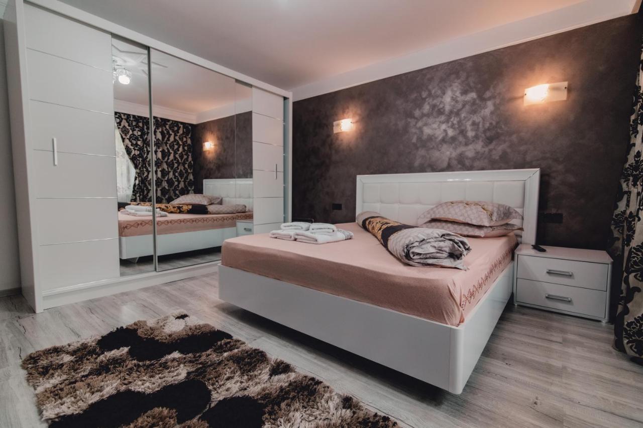 Pensiunea Alexia Novaci-Străini Buitenkant foto